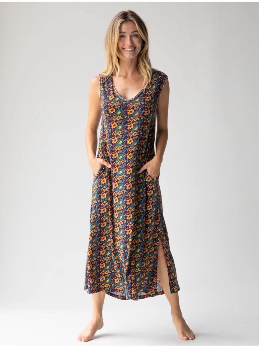Sleeveless Floral Midi Dress in Navy with Pockets